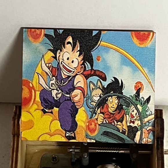 Dragonball Z Goku Wooden Hand Crank Music Box Musical Anime New - Picture 3 of 10